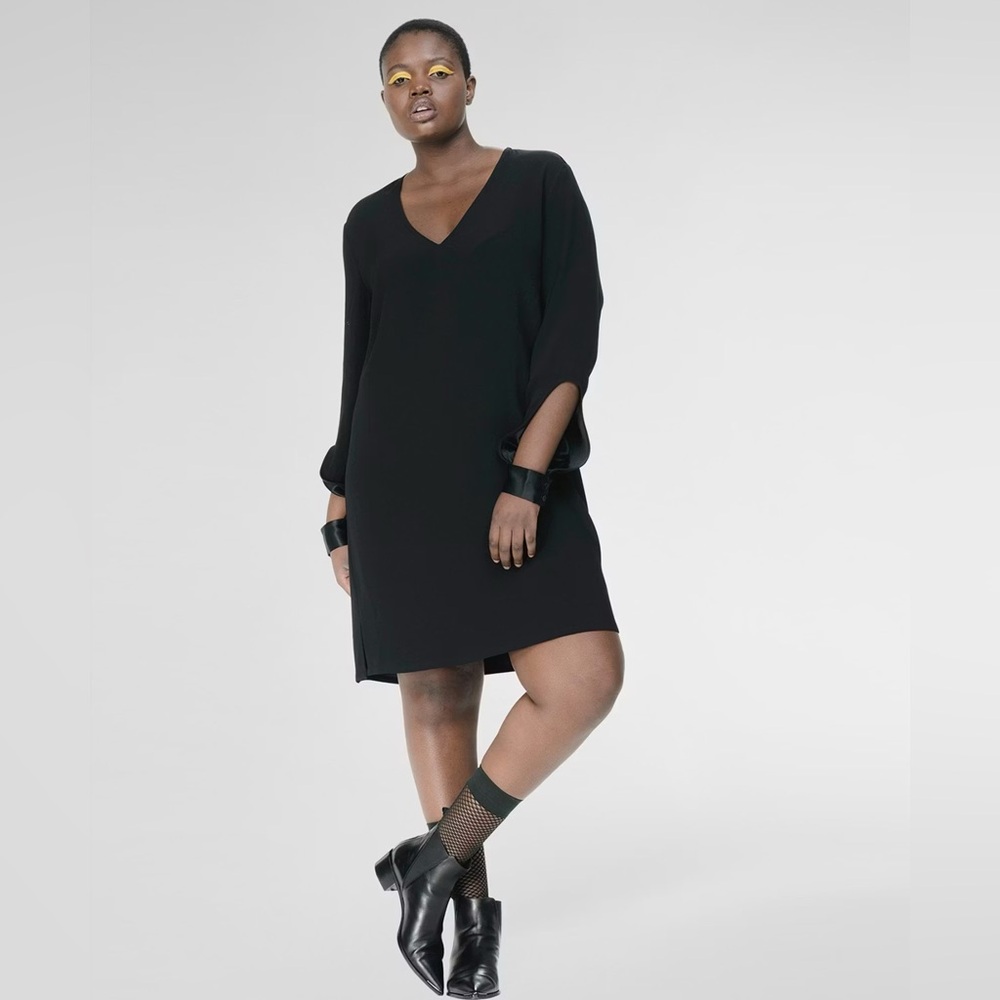 Universal Standard Welland Shift Dress - Medium - Black Lined Crepe